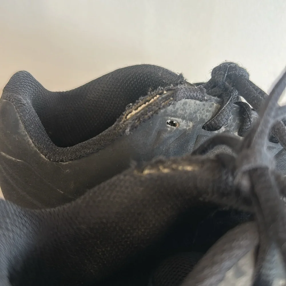 Nike Vapor Baseball Cleats 4.5 youth